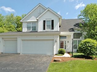 6 Spring Garden Ct, Lake In The Hills, IL 60156