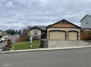 891 NE Cascadia Ridge Dr, Estacada, OR 97023