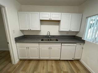 7339 Woodman Ave #4, Van Nuys, CA 91405