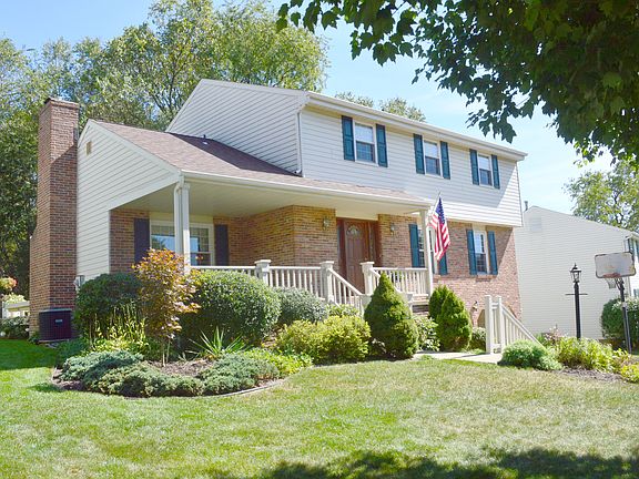 covered side porch