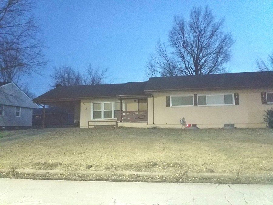 1st image of 512 Cactus Dr