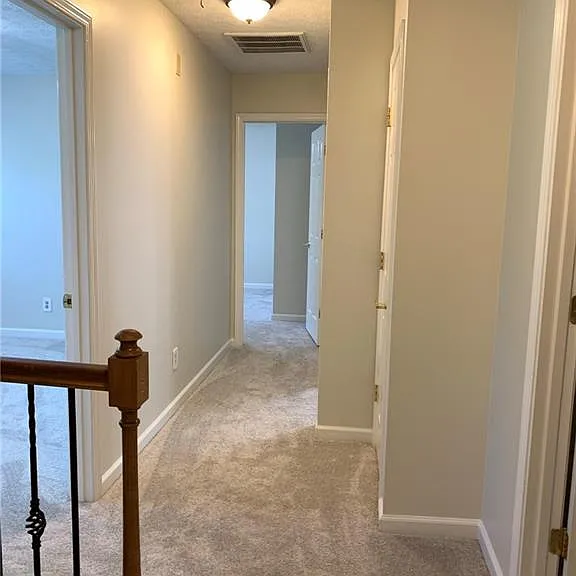 4536 Woodlawn Lake Dr — Photo 23