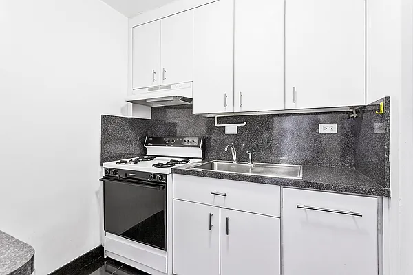 Rented by Brown Harris Stevens | media 11