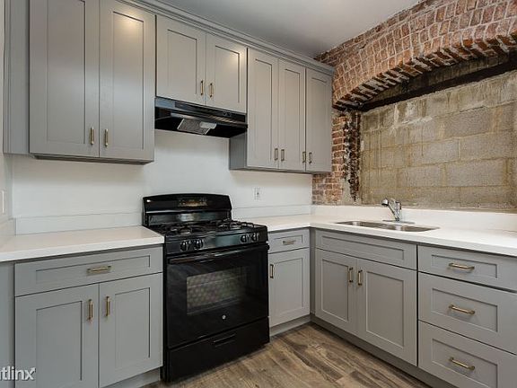 5th image of 772 S Boyle Ave APT 106