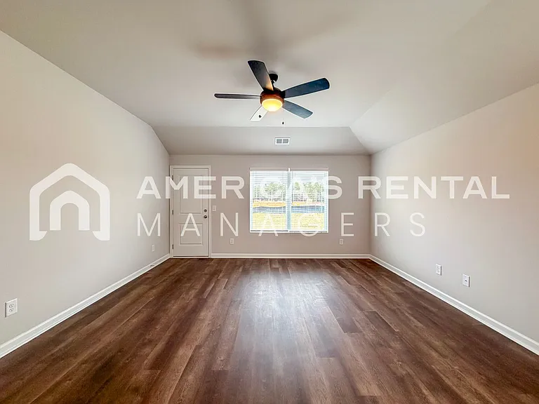 176 Dogwood St — Photo 11