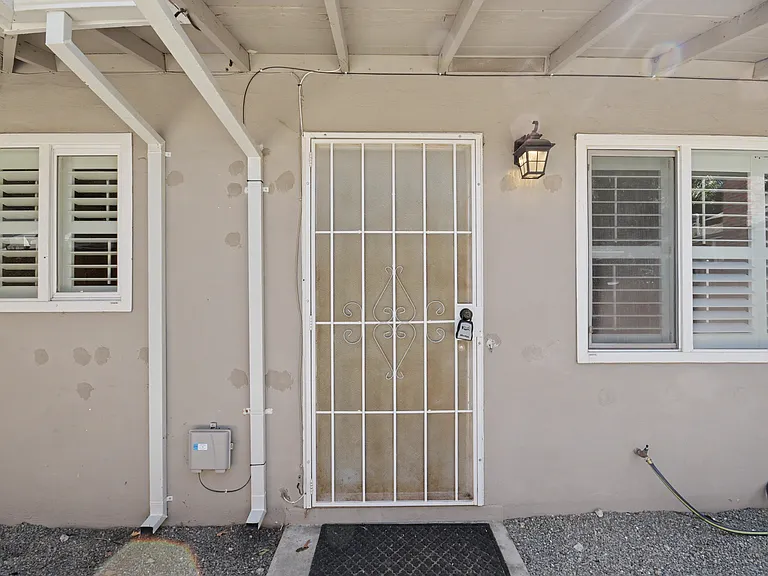 2839 Devonshire Ave #2839 — Photo 23