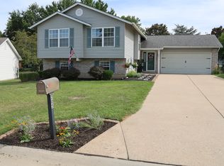 205 Fieldhurst Ct, Saint Charles, MO 63304