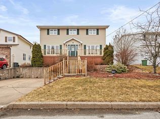 19 Diana Grace Ave, Dartmouth, NS B2W6A2