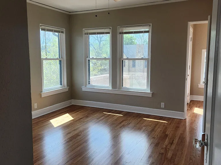5737 Goodwin Ave — Photo 5