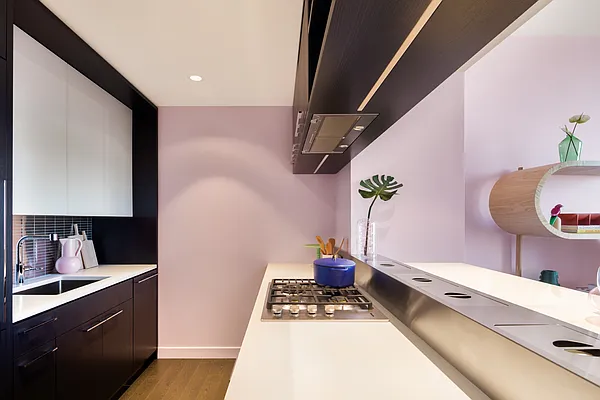 Sold by Extell Marketing Group | media 32