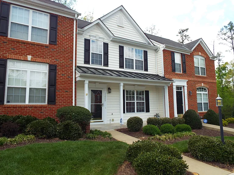 11485 Abbots Cross Ln — Photo 1