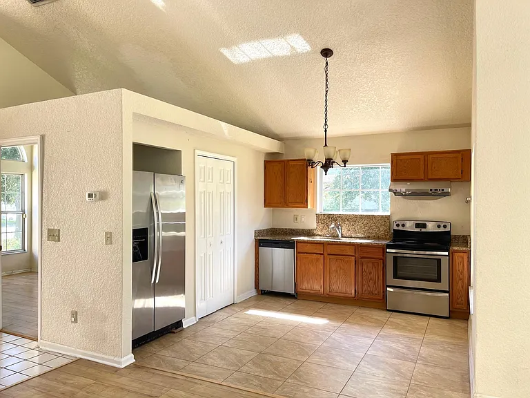 3029 Barrymore Ct — Photo 9