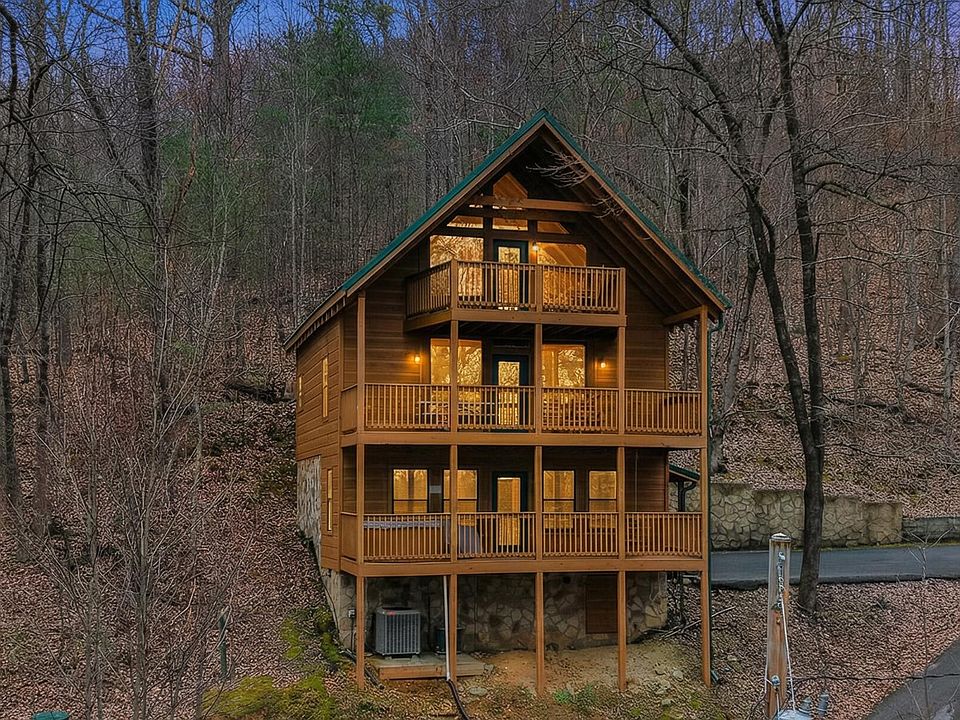 1st image of 1739 Sky View Dr W