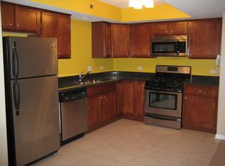 8010 River Walk Dr APT 3D, Lyons, IL 60534