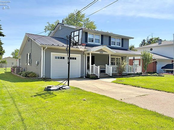 4th image of 134 Arlington Dr