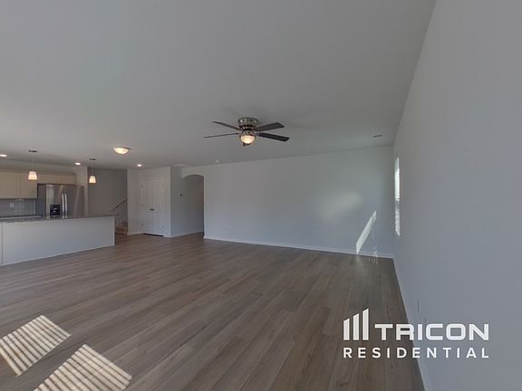3rd image of 157 Braxton Dr