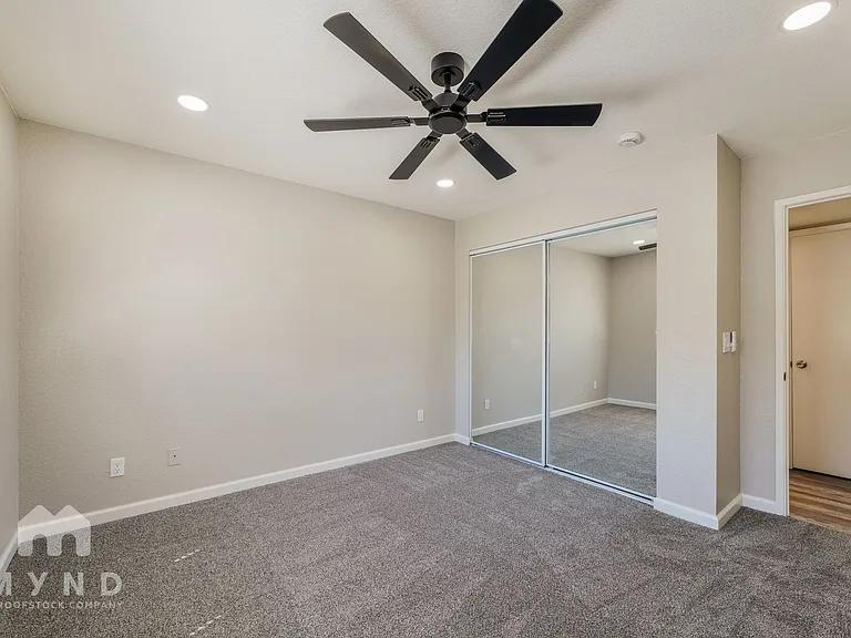 905 Carro Dr #4 — Photo 11