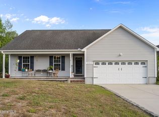 111 Farmgate Drive, Richlands, NC 28574