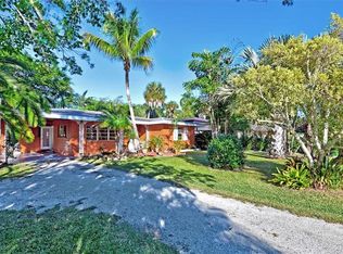3926 Maravic Pl, Sarasota, FL 34231