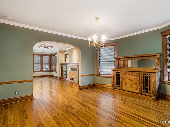 3rd image of 3826 N Monticello Ave #1