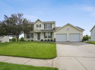 7647 Golf Meadows Dr SE, Caledonia, MI