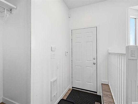 3rd image of 139 Hunt ROAD