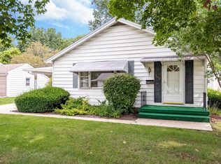 705 E Clark St, Litchfield, IL 62056