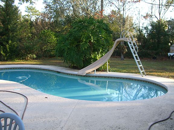 4th image of 12713 Wilderness Ln E