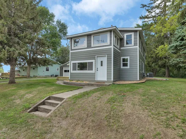 100 Hagenson St, Starbuck, MN 56381