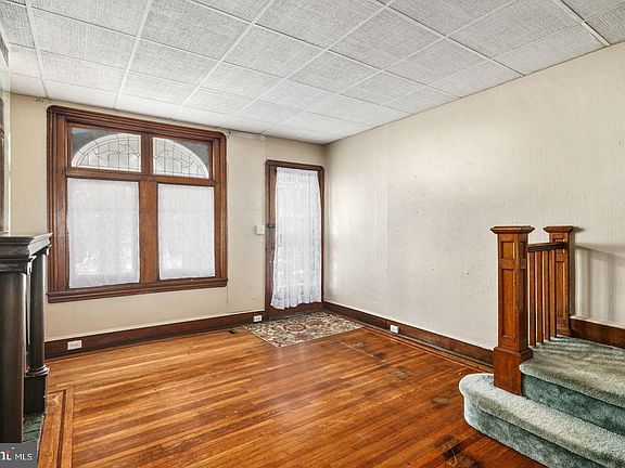 3rd image of 310 W Somerville Ave