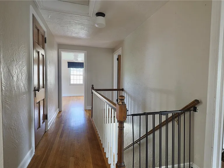 633 Crystal Dr — Photo 25
