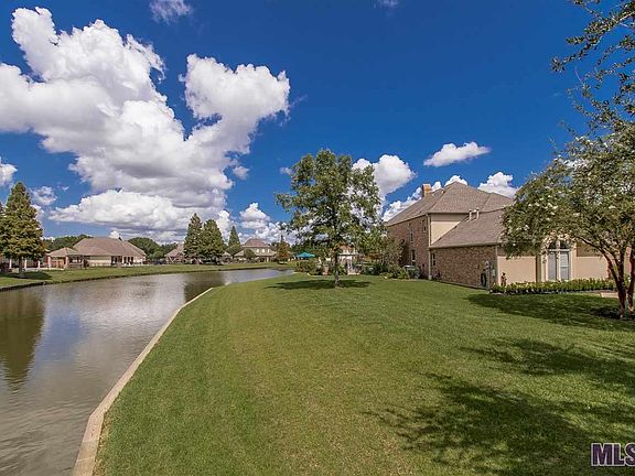 4th image of 40149 Pelican Roost Dr