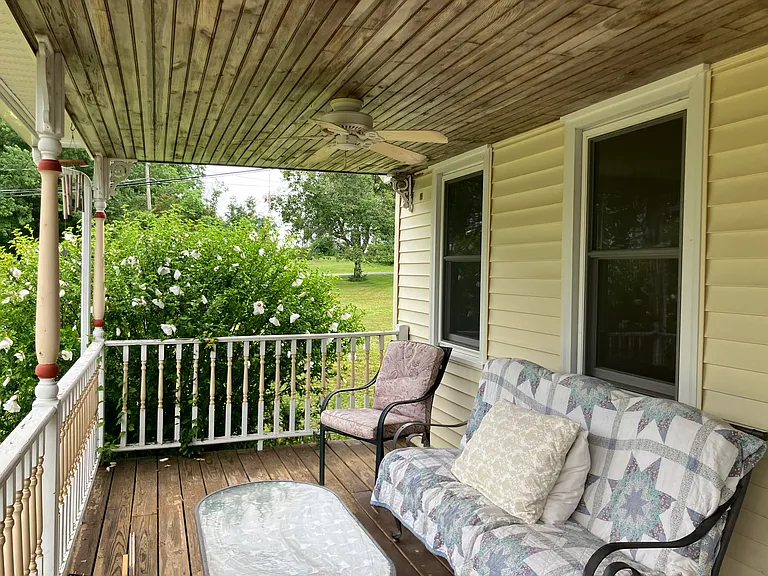 175 1st Crown Point Rd — Photo 41