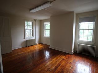 146 W High St APT 5, Carlisle, PA 17013