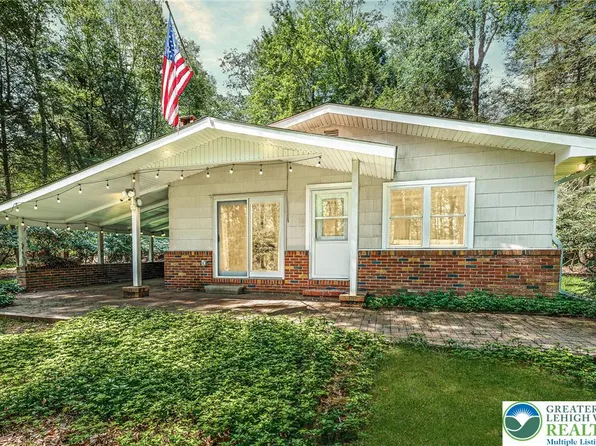 108 Mills Dr, Albrightsville, PA 18210