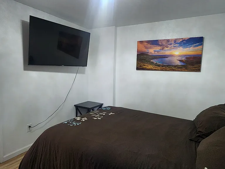 4190 Hillside Ct — Photo 10
