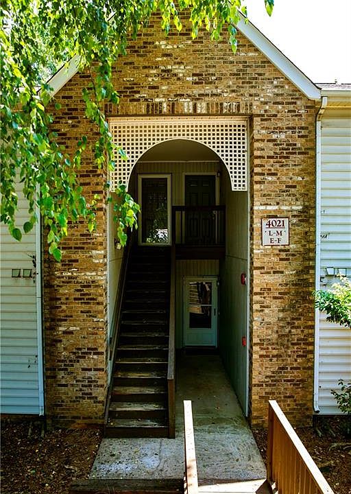 2nd image of 4021 M Whirlaway Ct