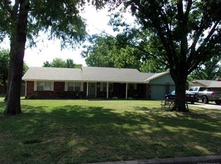 1405 Maxey Dr, Muskogee, OK 74403