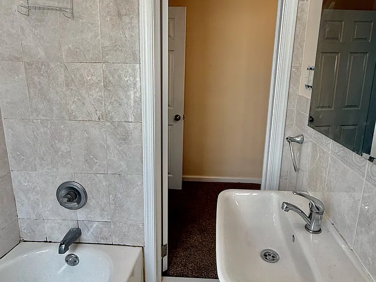 2416 S Juniper St — Photo 20