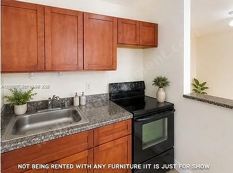 1533 NW 2nd St #6 — Photo 7