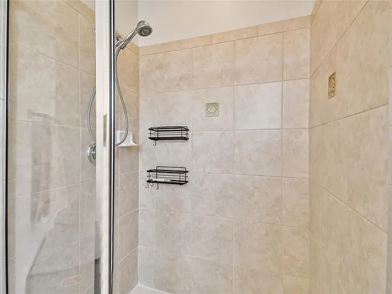 18026 Java Isle Dr — Photo 40