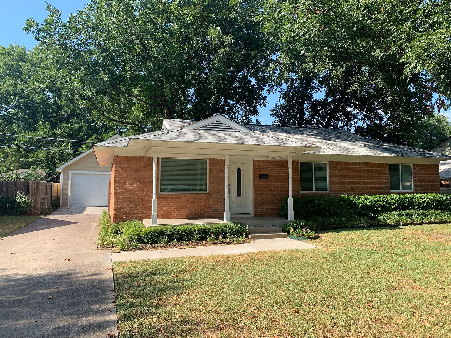 3709 Van Ness Ln, Dallas, TX 75220 | Zillow