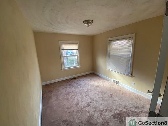 2nd image of 301 Montclair Ave