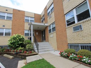 700 W Walnut Ln #1B-1BA, Philadelphia, PA 19144