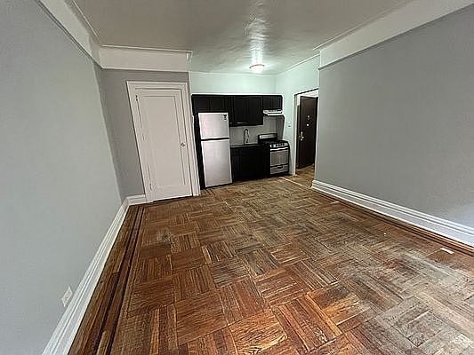 5th image of 8020 Broadway APT 4L