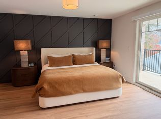 35 Chestnut Rd #204, Paoli, PA 19301