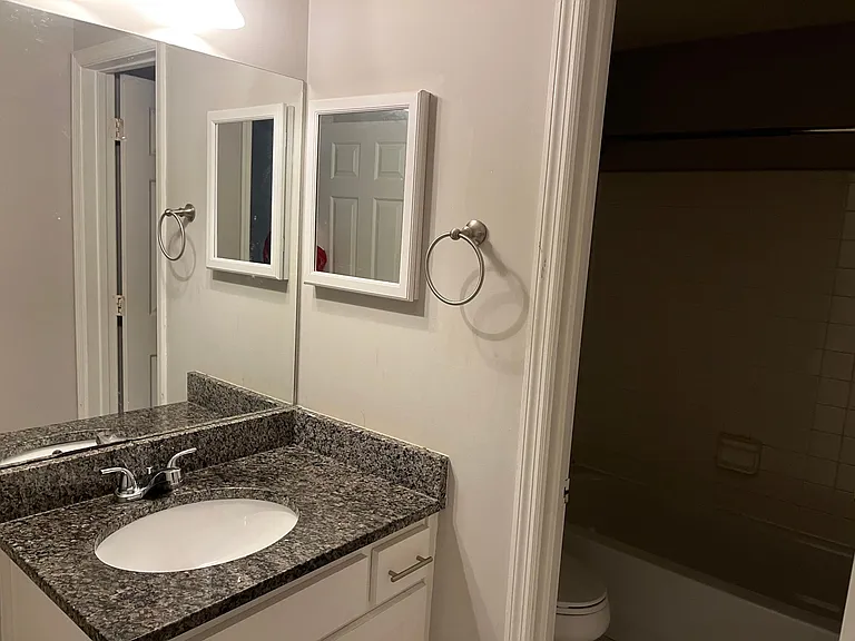 319 Granville Ct #319 — Photo 12