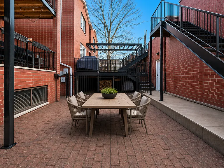 1214 W Fletcher St #11 — Photo 25