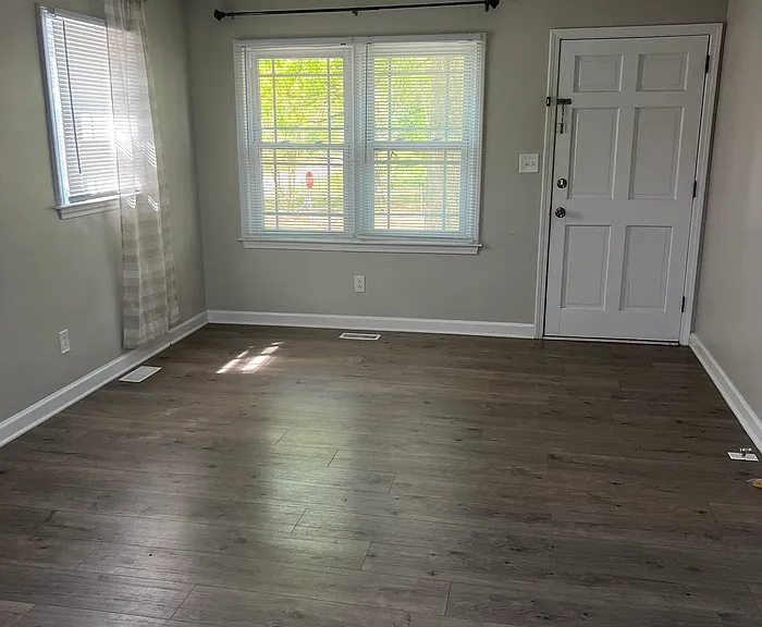 1028 Cleveland St — Photo 2