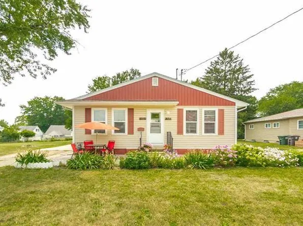 416 Bourland, Cedar Falls, IA 50613